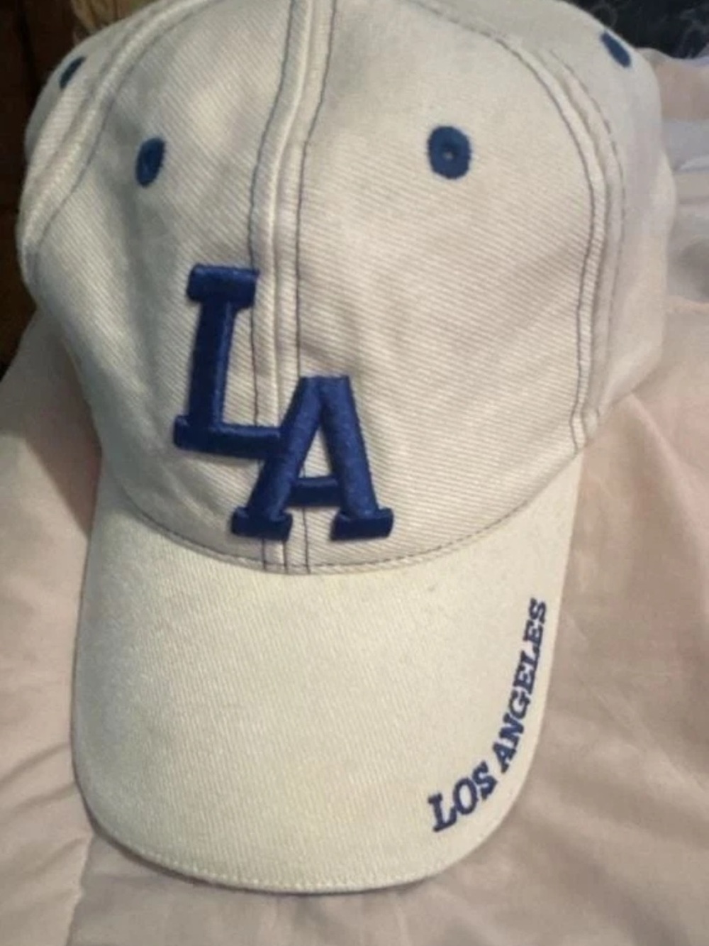 Los Angeles Embroidered Baseball Cap - White/Blue